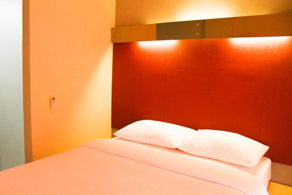 Image Hotel And Resto Bandung Zimmer foto